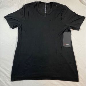 Lululemon Metal vent tech breathe